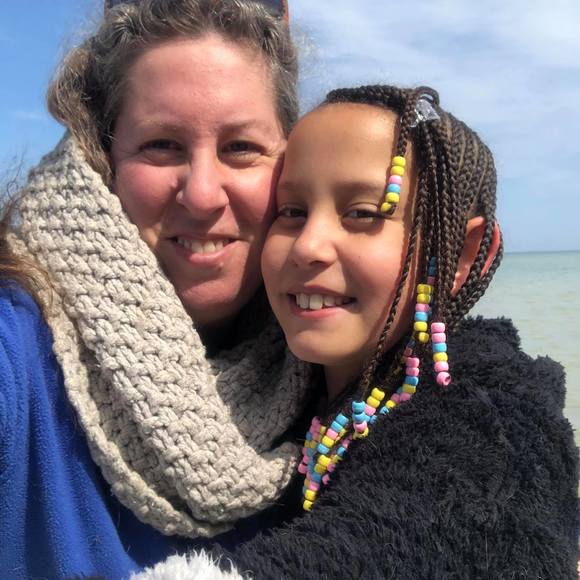 Meet your Posher, Lisa - Picture 1 of 1